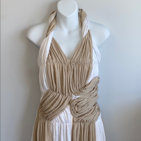 Diane Von Furstenberg Dresses & Skirts - DVF Gorgeous Cream & Taupe Halter Dress